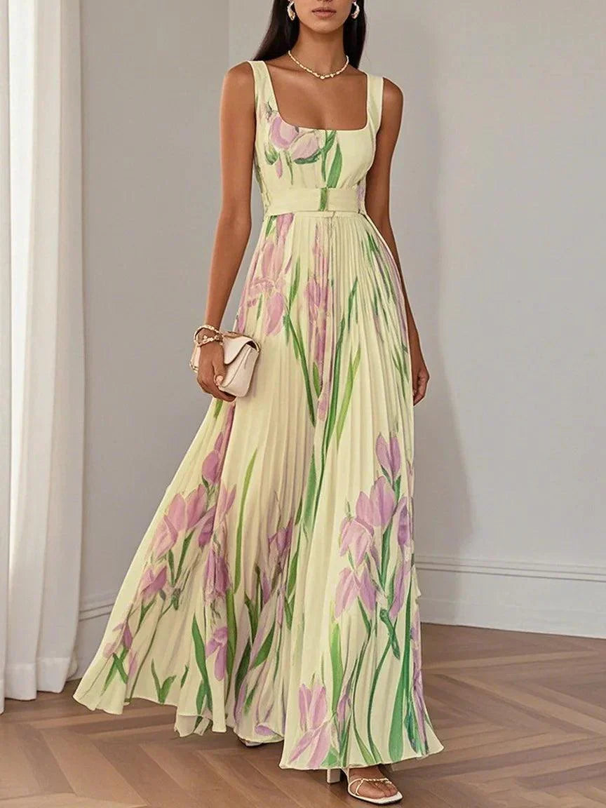 Vestido de mujer estampado floral bohemio, estilo fluido y fresco para playa.