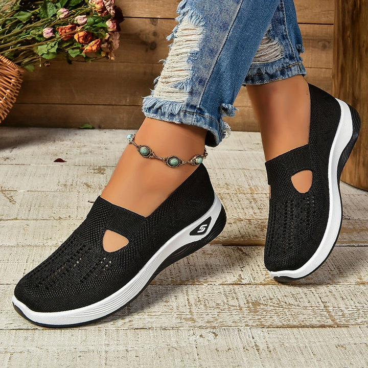 Zapatillas moradas sin cordones de mujer. Diseñadas para máximo confort, ligereza y uso diario.