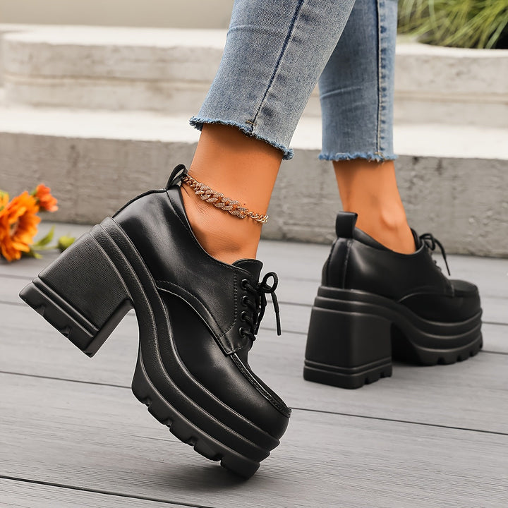 Zapatos plataforma chunky mujer, tacón ancho. Calzado casual y elegante, ideal para invierno y fiesta.