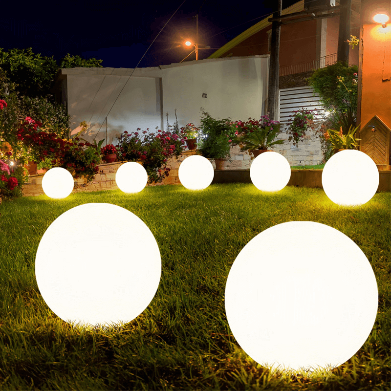 Esfera de luz solar LED, resistente al agua. Perfecta para decoración de jardín, terraza o patio.