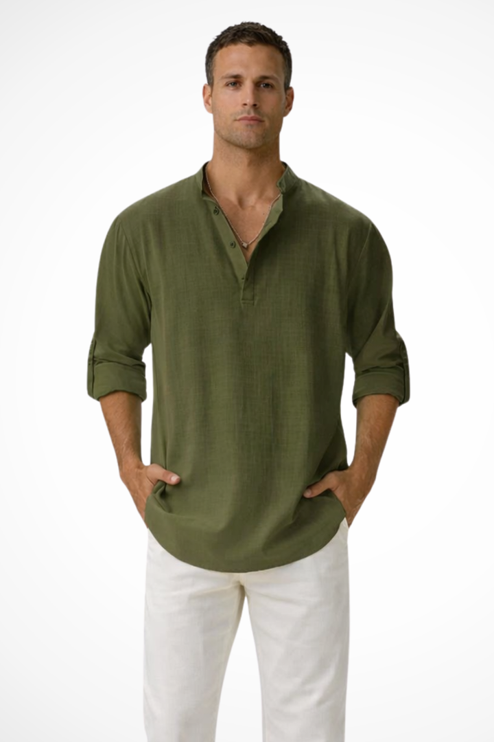 Camisa Henley de lino negro para hombre, versátil, cómoda y de moda masculina casual.