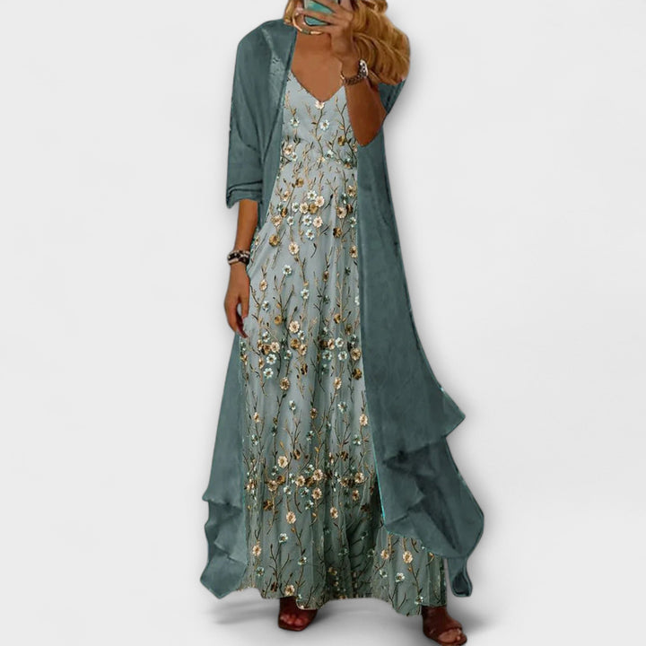 Conjunto elegante de dos piezas con vestido maxi azul para mujer, perfecto para fiesta, invitada, graduación y moda de verano.
