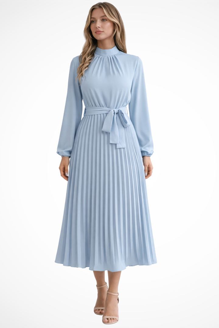 Vestido midi plisado para mujer con mangas largas y cinturón, ideal para ocasiones especiales.