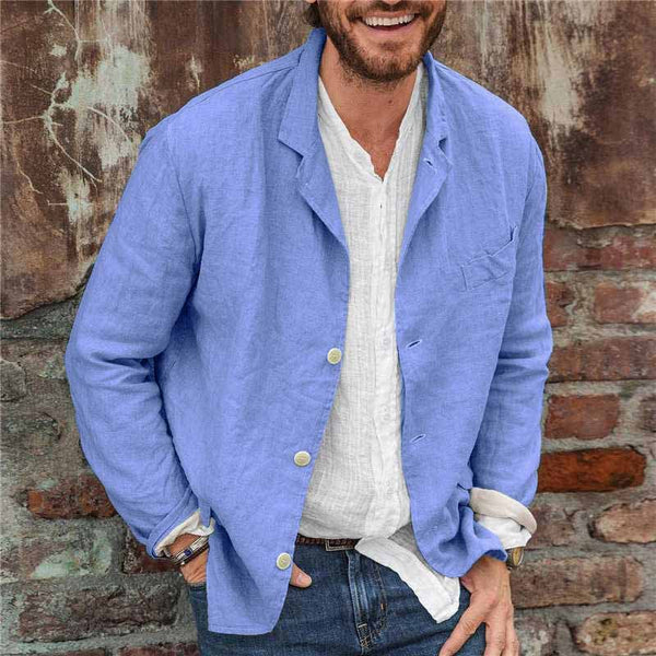 Hombre con chaqueta casual moderna y elegante, combinando estilo versátil para look fresco de primavera-verano.
