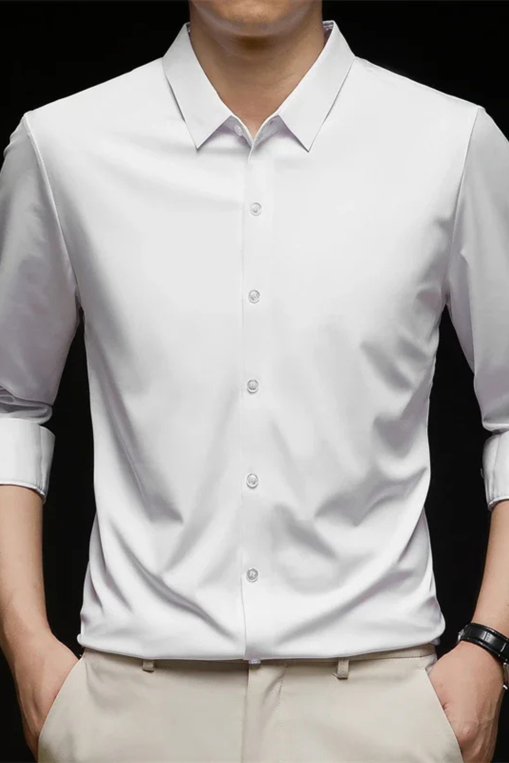 Básico de armario: camisa de hombre manga larga, versátil para looks casuales y elegantes. Moda esencial.