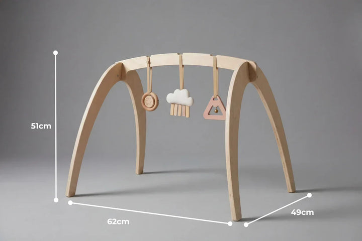 Conjunto de arco de juego de madera con sus juguetes colgantes, diseño para bebé.