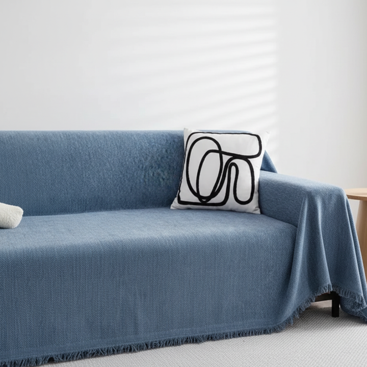 Funda de sofá moderna y protectora. Minimalista, lavable y resistente al agua para tu hogar.