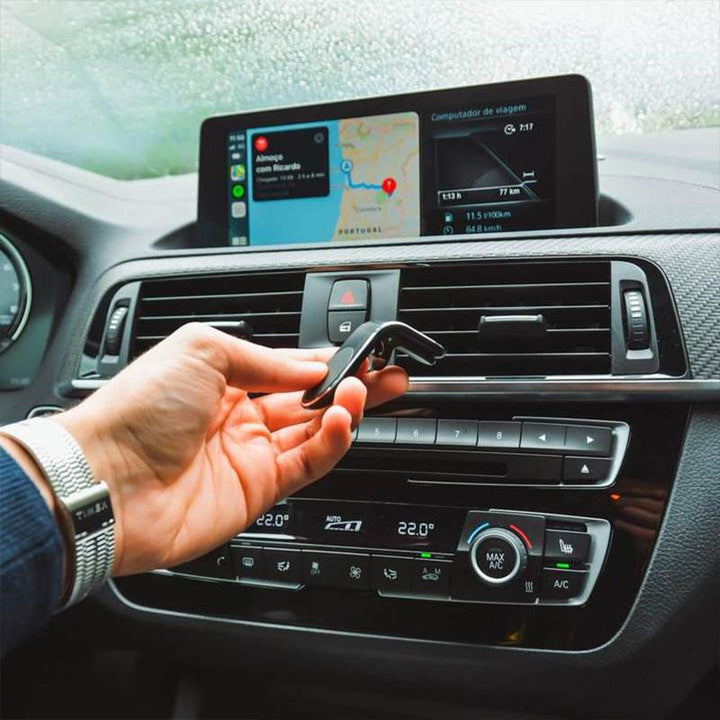 Conduce seguro con este soporte magnético para teléfono en la rejilla del aire del coche. Experiencia manos libres.