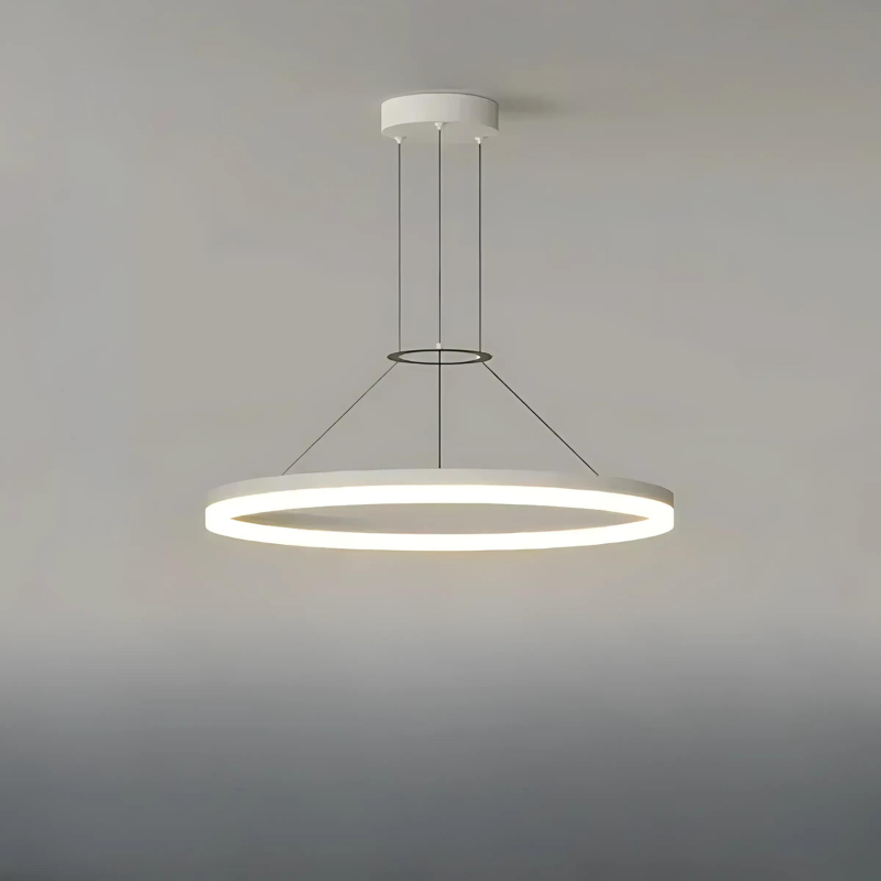 Lámpara colgante LED Cirano de diseño minimalista en forma de anillo, luz decorativa para ambientes contemporáneos.