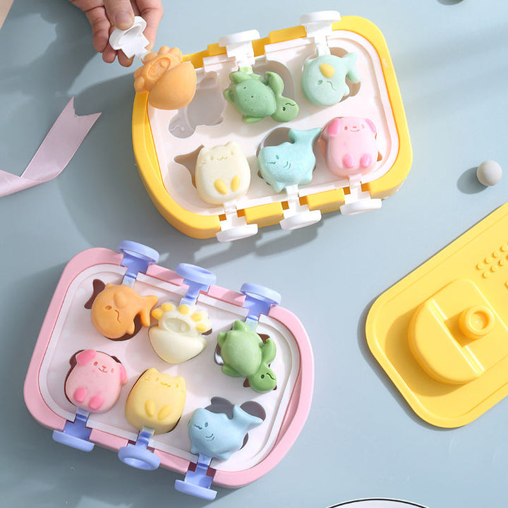 Divertido kit de moldes de silicona para helados caseros. Ideal para postres DIY con niños en verano.
