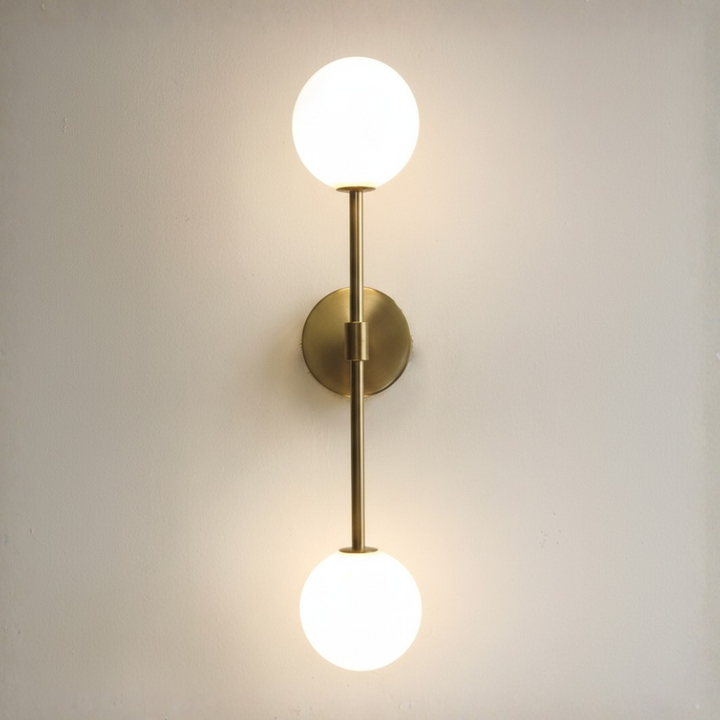Aplique de pared LED minimalista para iluminación moderna del hogar. Diseño elegante y funcional.