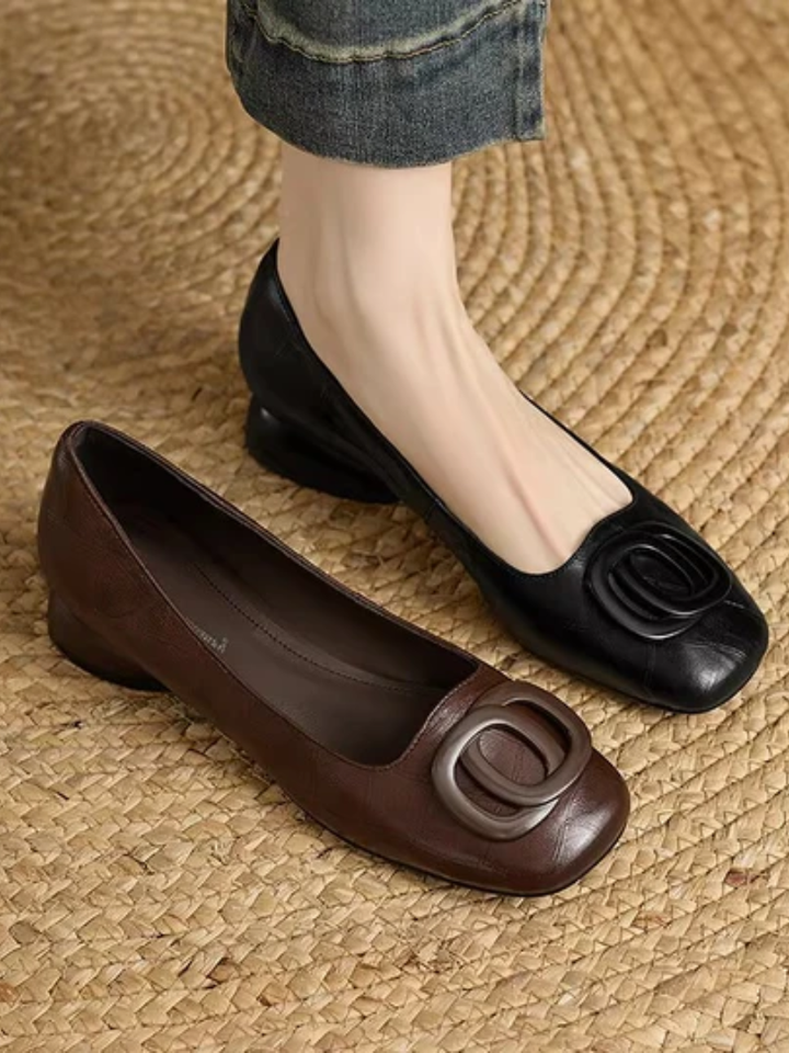 Calzado femenino de punta cuadrada, zapatos planos de moda. Perfectos para un estilo casual o elegante.