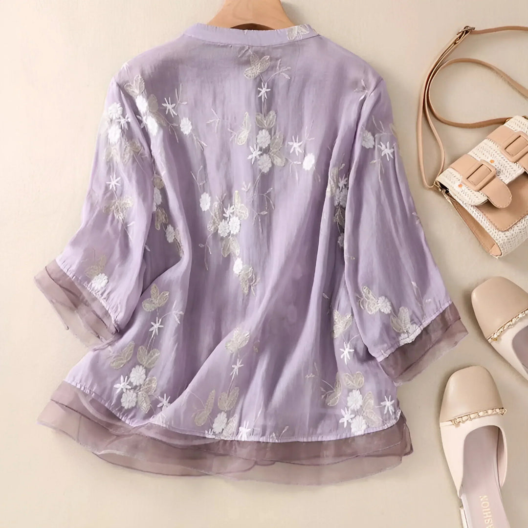 Blusa de mujer Giovanna en algodón floral, ligera y fresca, perfecta para un look casual o chic de verano.