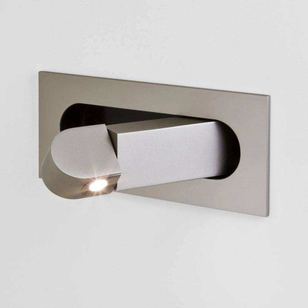 Aplique de pared moderno con brazo ajustable, luz LED para lectura y lámpara de noche.