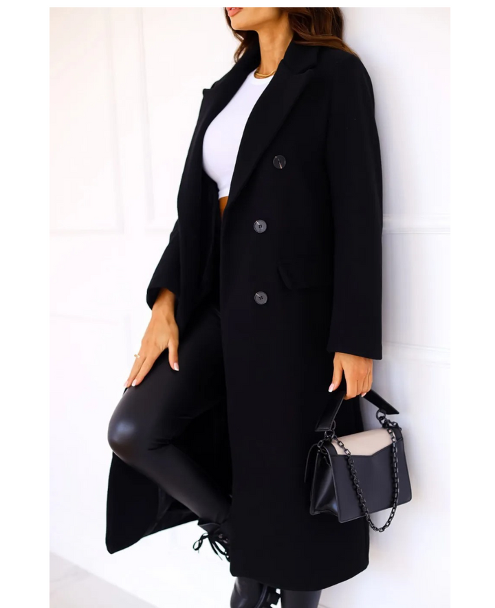 Trench coat largo elegante para mujer, ajuste entallado, perfecto para el frío invernal.