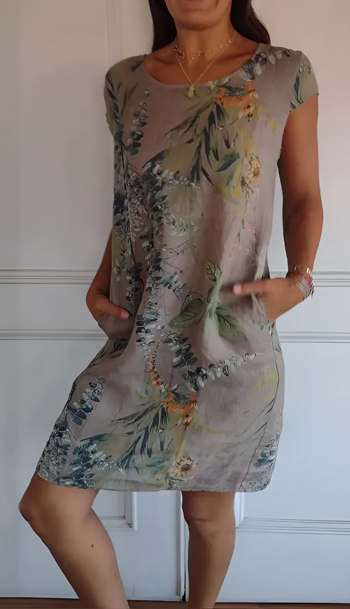 Moda femenina: vestido recto con escote redondo, perfecto para el estilo diario y casual.