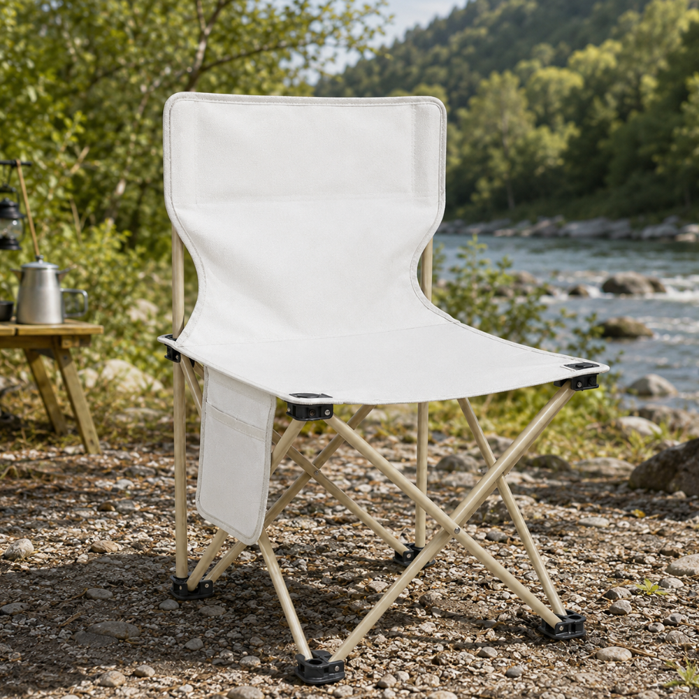 Mueble de exterior: silla plegable escandinava. Diseño moderno y funcional para tu jardín.