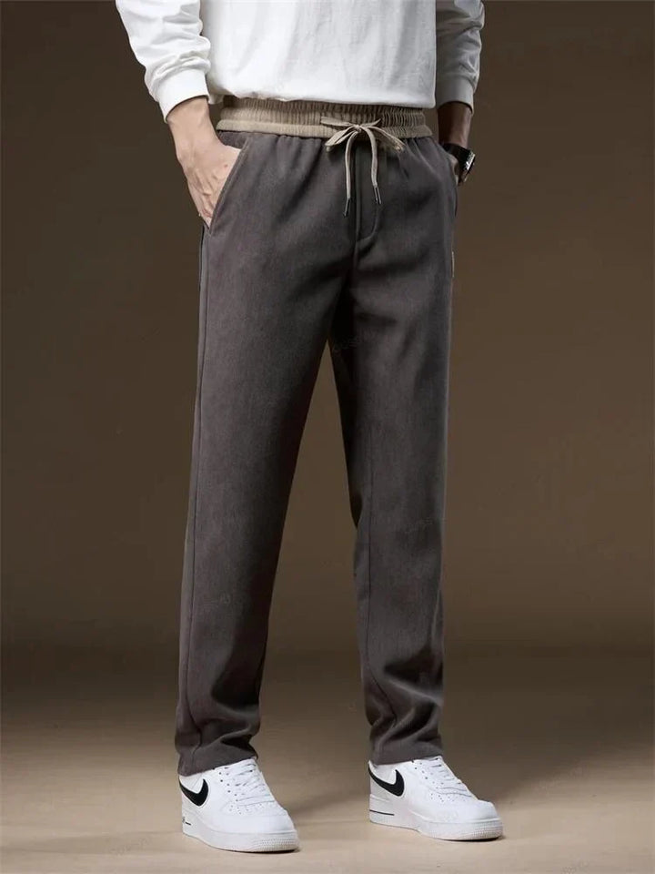 Joggers cómodos para hombre, estilo casual y versátil. Ideales para el día a día o momentos de relax.