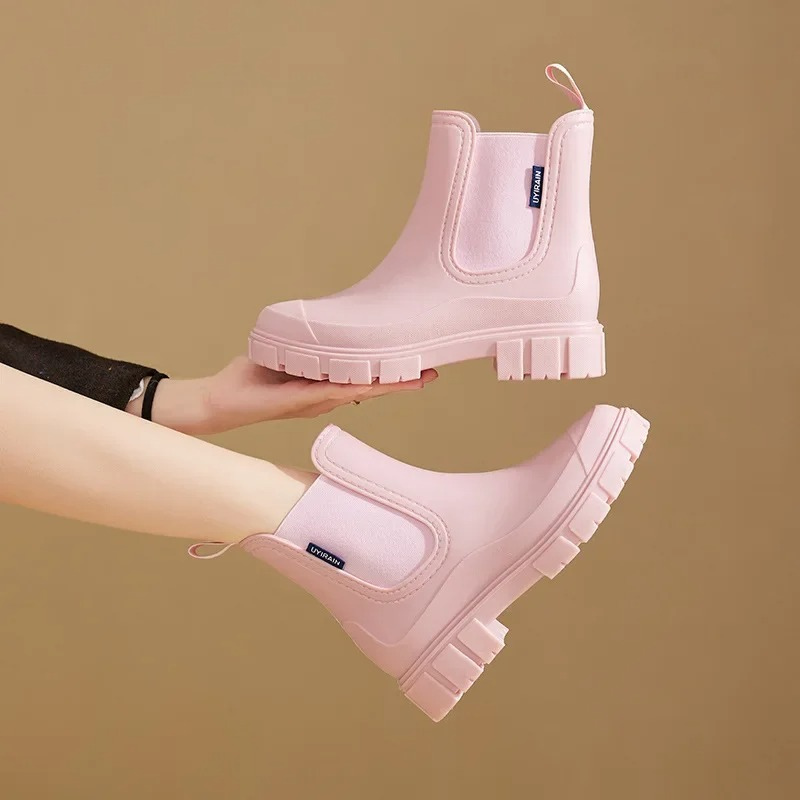 Calzado de invierno: botas Chelsea CARLA impermeables, cómodas y versátiles para mujer.