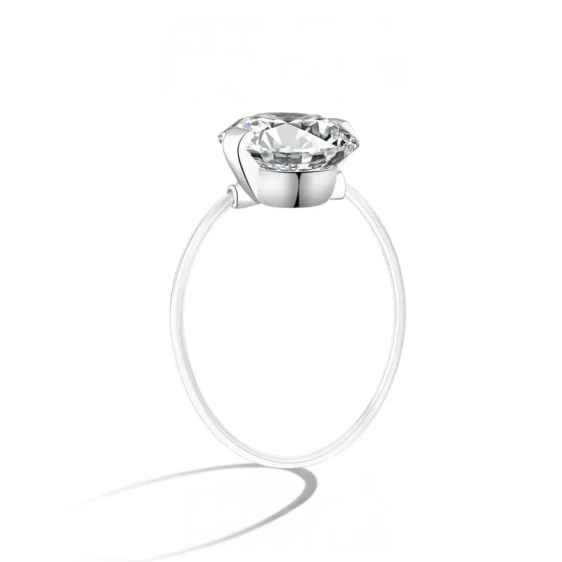 Anillo de mujer con moissanita flotante de 1-2ct en plata S925, ideal como anillo de compromiso o promesa.