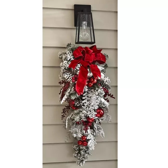 Adorno navideño interior con luces LED sin cable, decoración festiva de rattan rojo y blanco con temporizador.