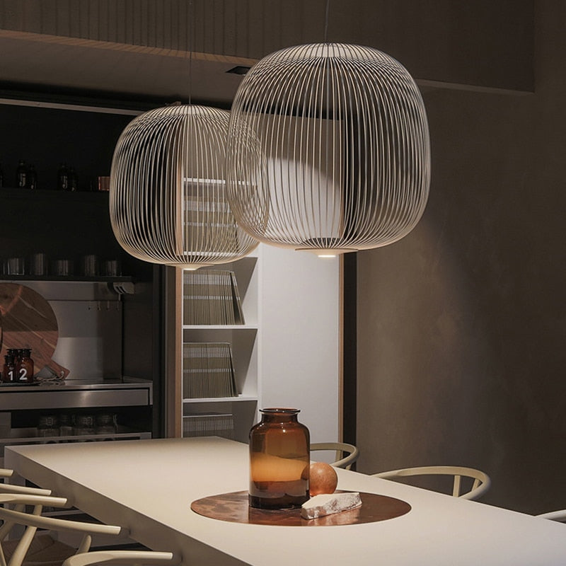 Lámpara colgante geométrica AeroSpire de hierro, perfecta para iluminación moderna y decoración de hogar.