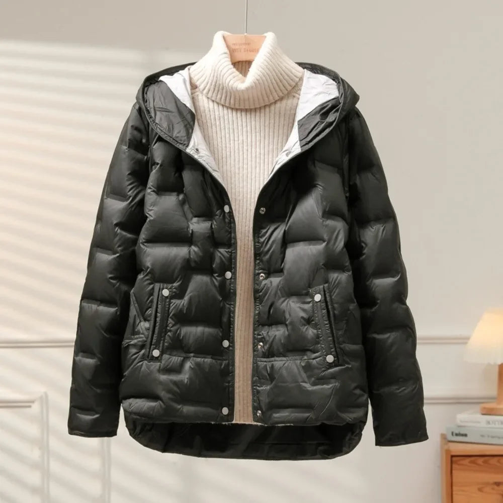 Abrigo con capucha para mujer, prenda acolchada de invierno que combina calidez y estilo casual.