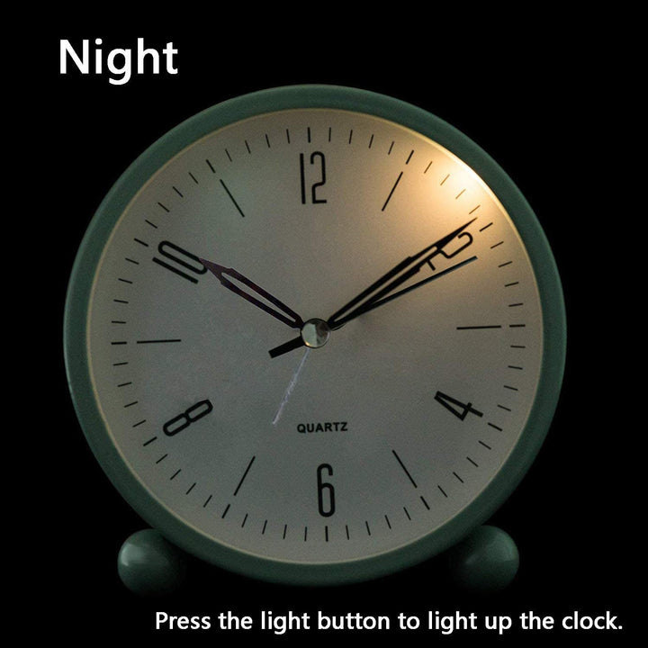 Reloj silencioso para dormitorio, con potente alarma y función de luz nocturna.