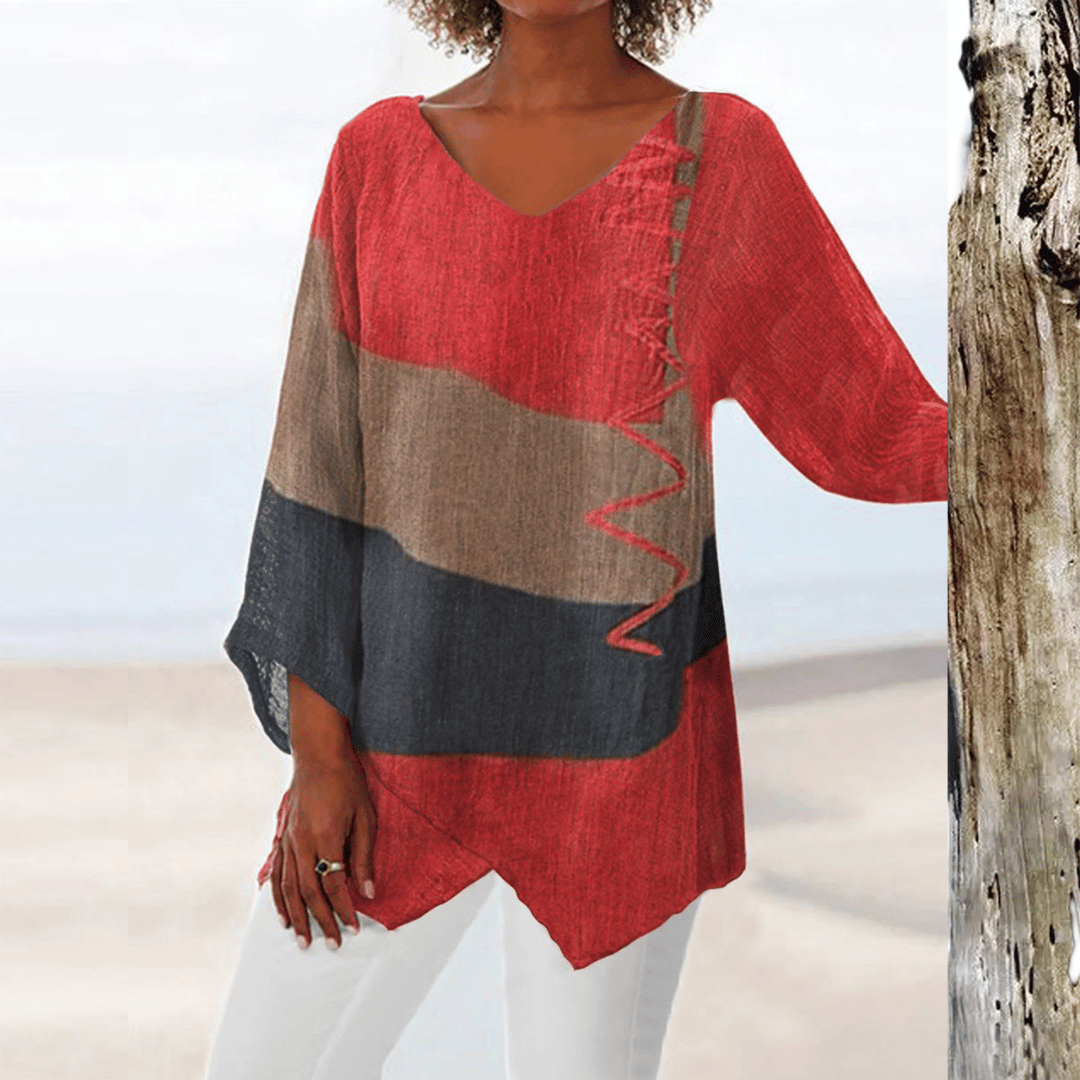 Blusa de mujer moderna de algodón transpirable, con diseño geométrico y corte elegante. Perfecta para verano casual.