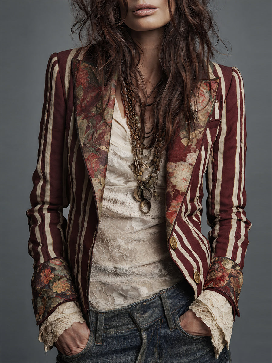 Blazer de mujer con diseño floral único y rayas, perfecto para realzar tu estilo bohemio y chic.