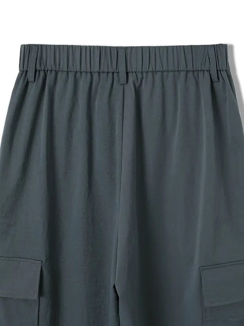 Pantalón cargo femenino, versátil para cualquier ocasión urbana.