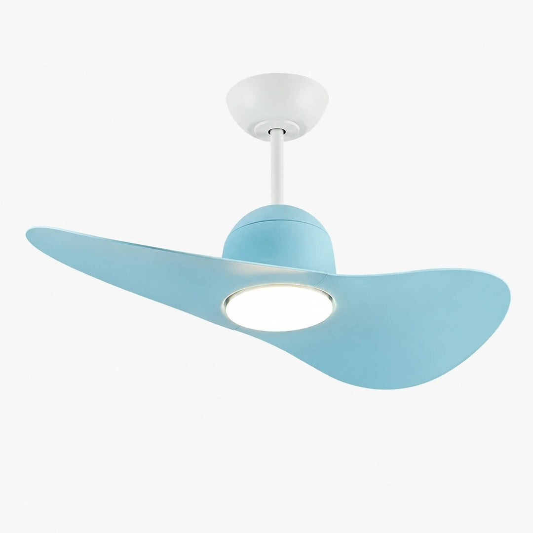 Ventilador de techo LED con luz regulable. Diseño actual para la decoración del hogar.