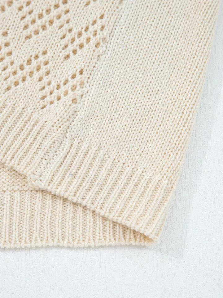 Cárdigan versátil de mujer, diseño abierto con punto calado, ideal para looks de verano boho.