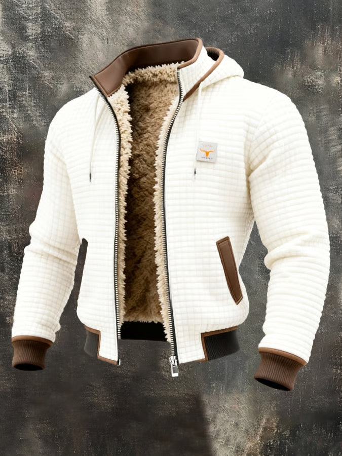 Espalda de la chaqueta acolchada para hombre con capucha ajustable, abrigo cálido y confortable.