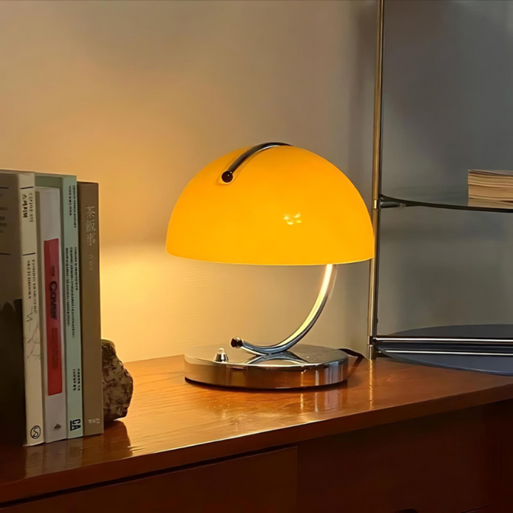 Lámpara de mesa LED decorativa de vidrio. Iluminación elegante para hogar o lámpara de noche con diseño moderno.