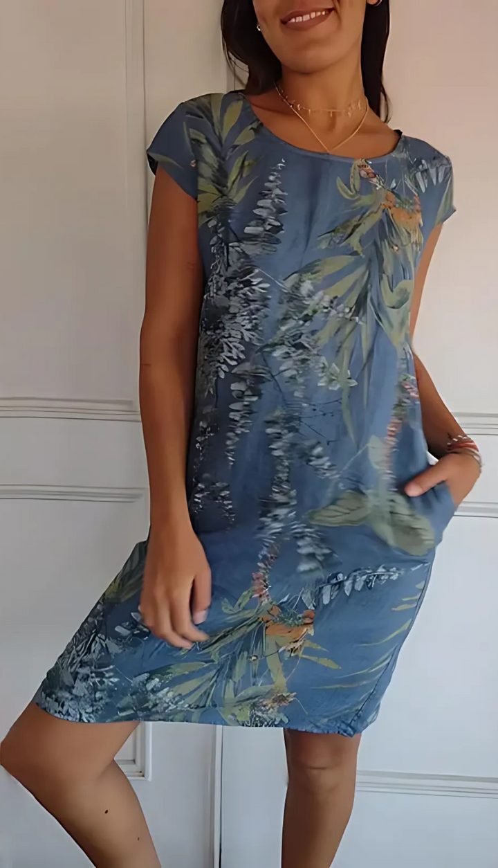 Vestido de mujer, corte recto, escote redondo, muy cómodo, ideal para el verano.