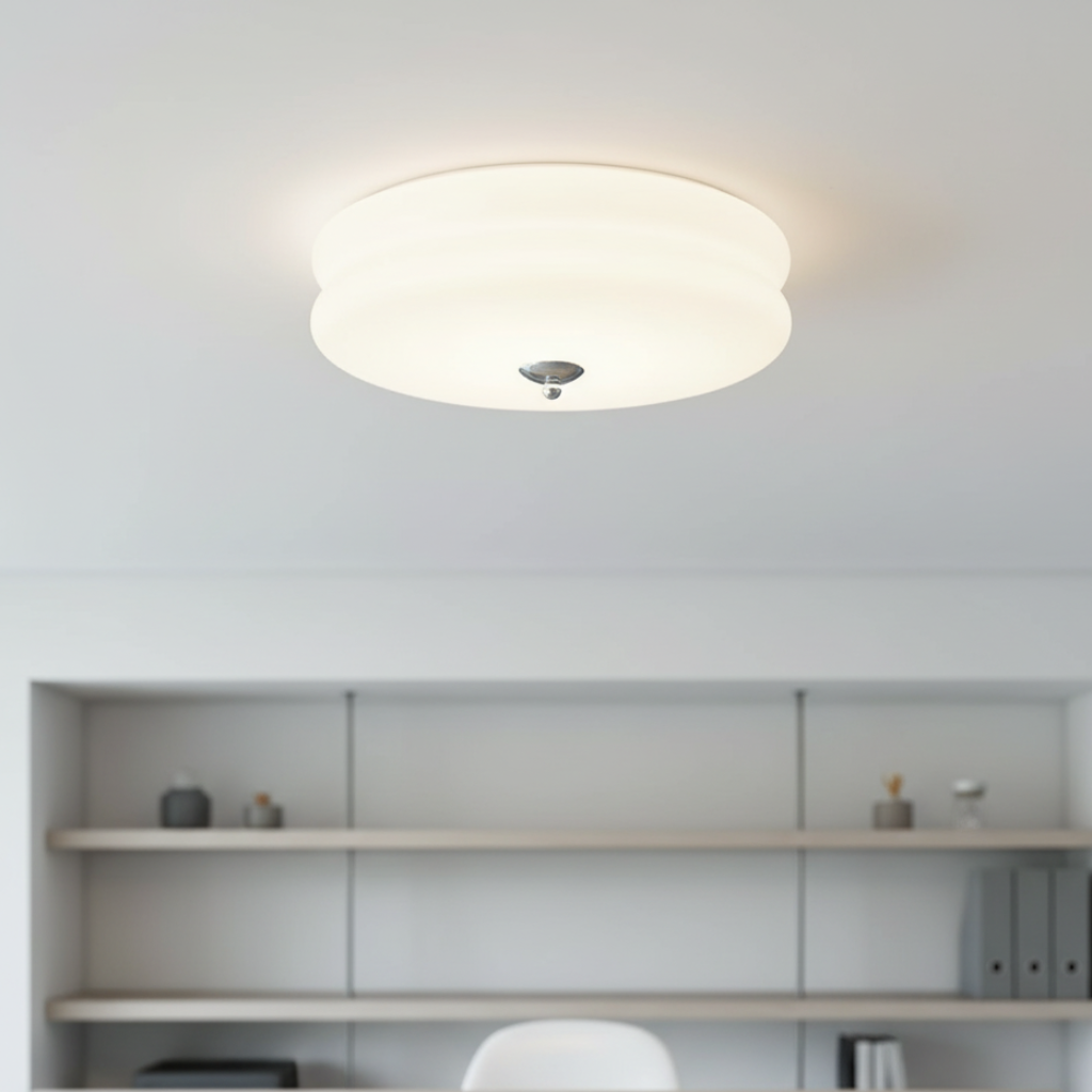 Iluminación interior con lámpara de techo Art Decó, diseño elegante y luz cálida para el hogar.