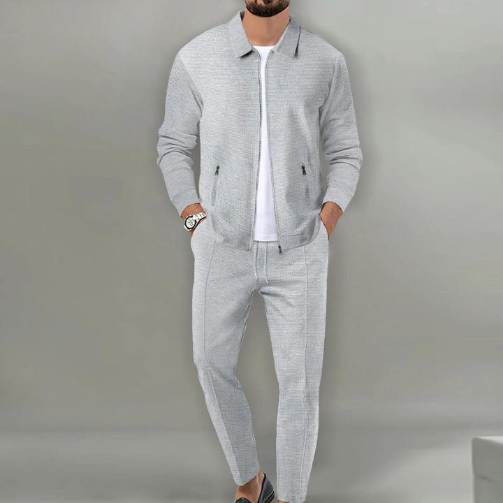 Conjunto casual de hombre, dos piezas (pantalón, camiseta), para un estilo relajado y cómodo. Ideal para primavera, verano, otoño.