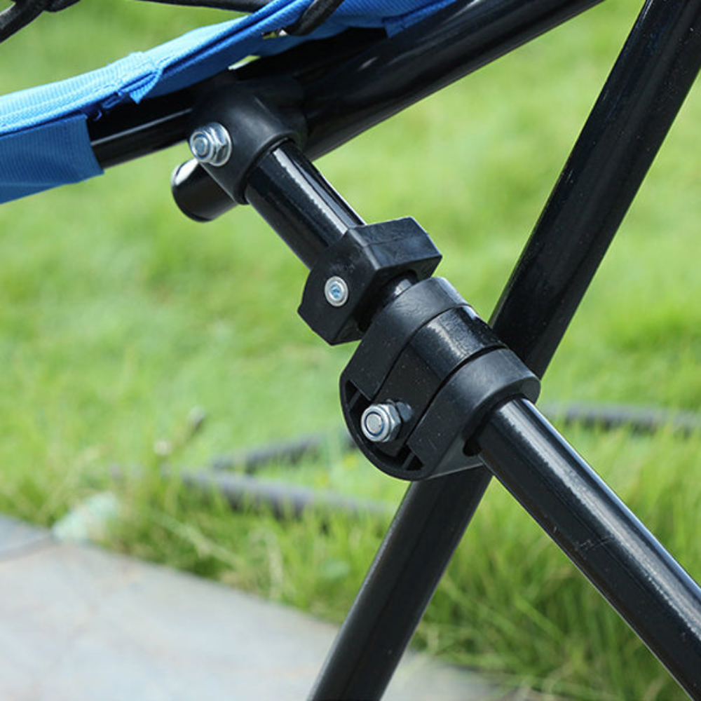 Disfruta del aire libre con esta silla de camping plegable, ligera y portátil.