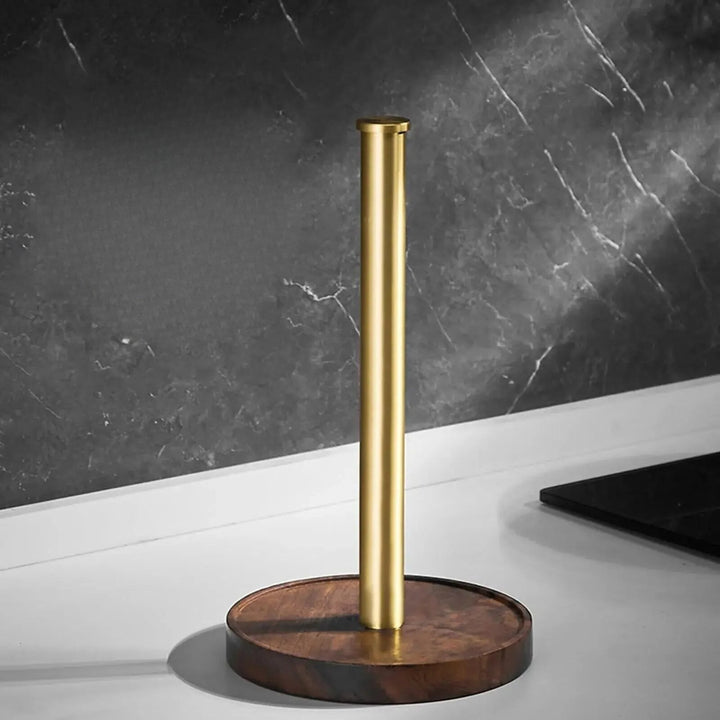 Soporte de toallas de papel de cocina en madera oscura y metal negro. Diseño moderno y elegante.