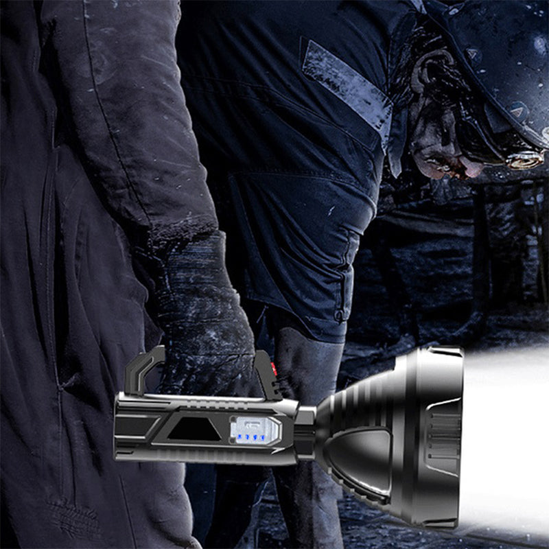 Linterna LED impermeable para exteriores, recargable con alta potencia, perfecta para camping y emergencia.