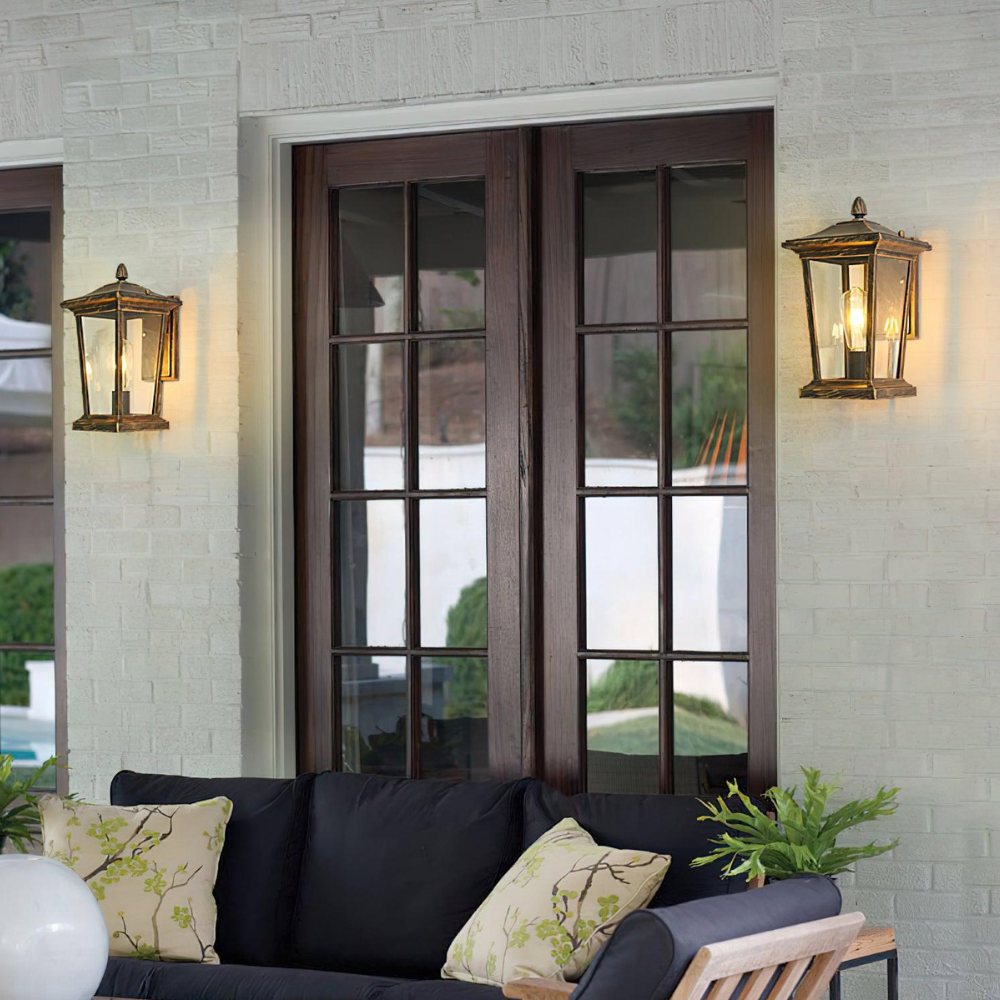 Aplique LED para jardín, industrial, aluminio, perfecto para alumbrado exterior.