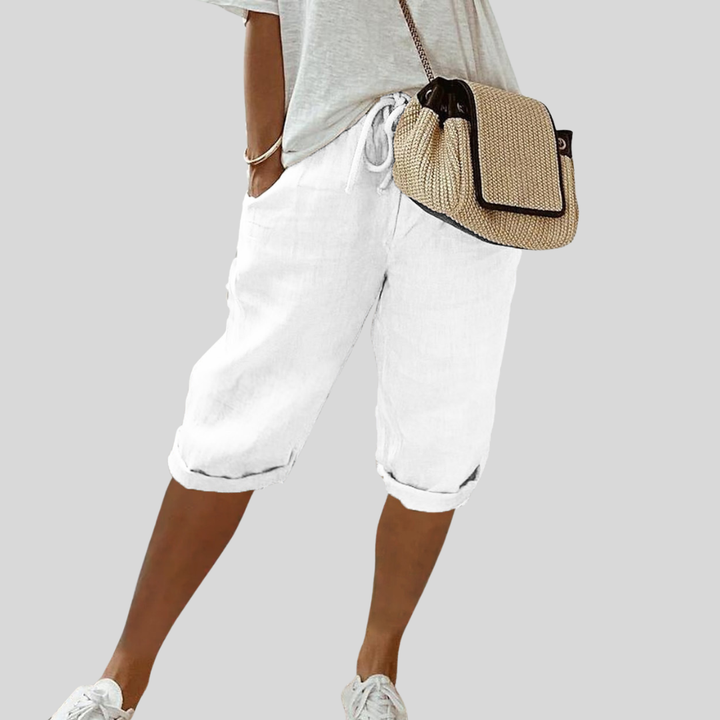 Short de mujer fluido, confortable y elegante con cintura elástica. Versátil para casual o look de verano. Ligero.