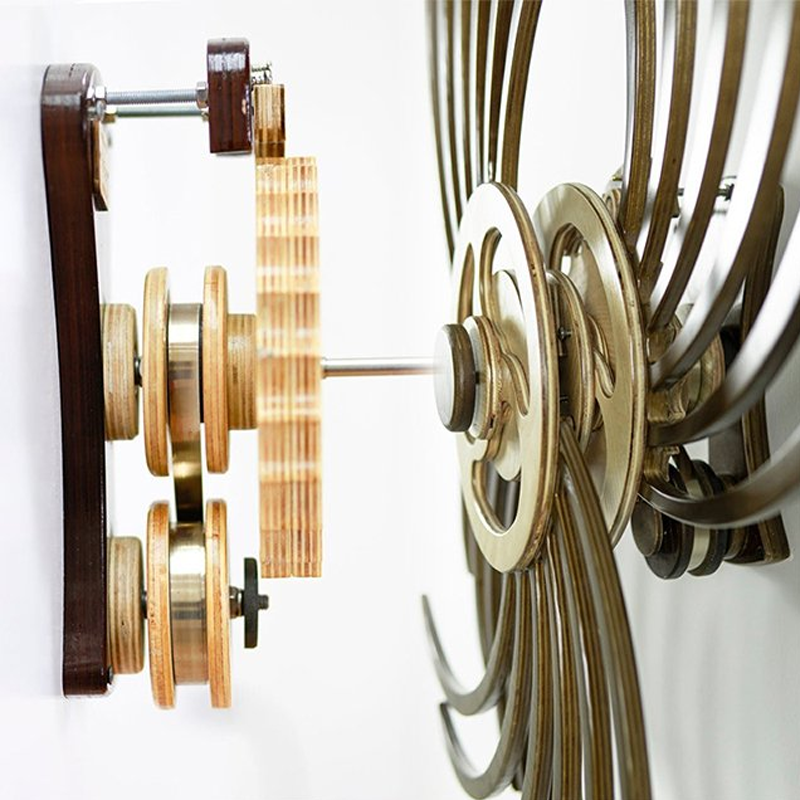 Escultura decorativa cinética de madera, embellece cualquier sala o estudio. Regalo perfecto para amantes del arte.