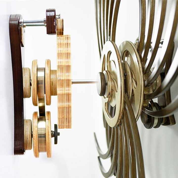 Escultura decorativa cinética de madera, embellece cualquier sala o estudio. Regalo perfecto para amantes del arte.
