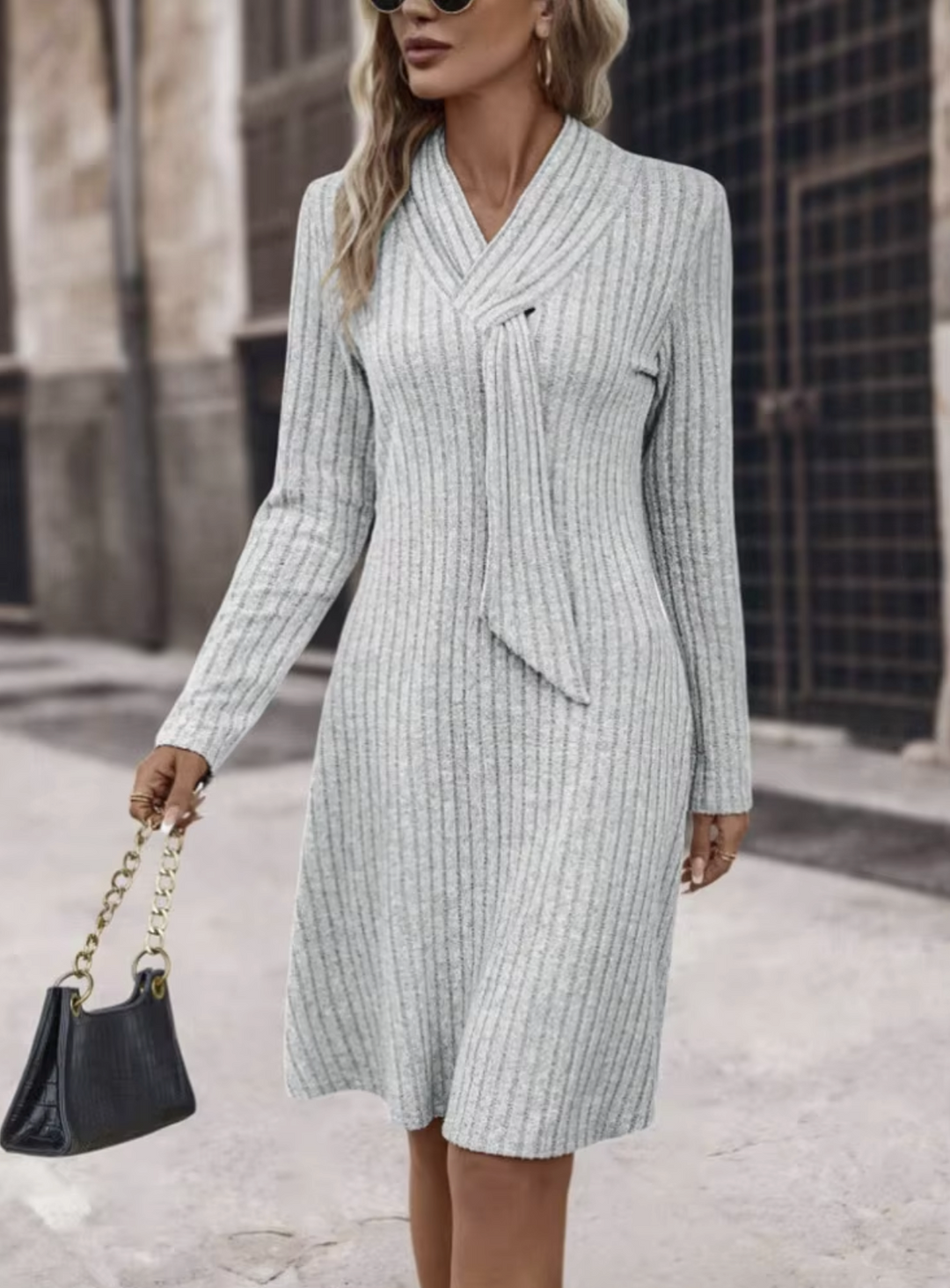 Vestido femenino gris ALINA de manga larga, diseño moderno para mujer, ideal para otoño-invierno, muy confortable.