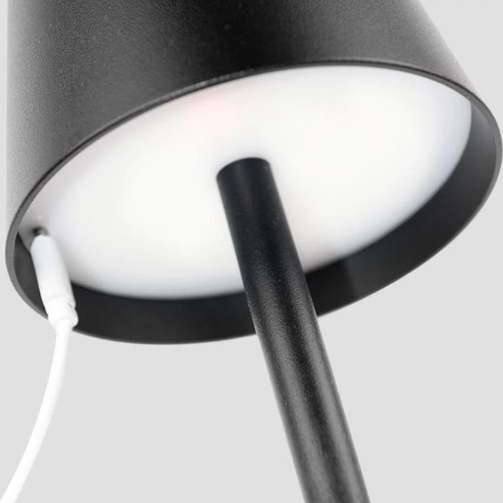 Moderna lámpara de mesa LED táctil. Inalámbrica, estilo nórdico. Ideal para ambiente exterior e interior.