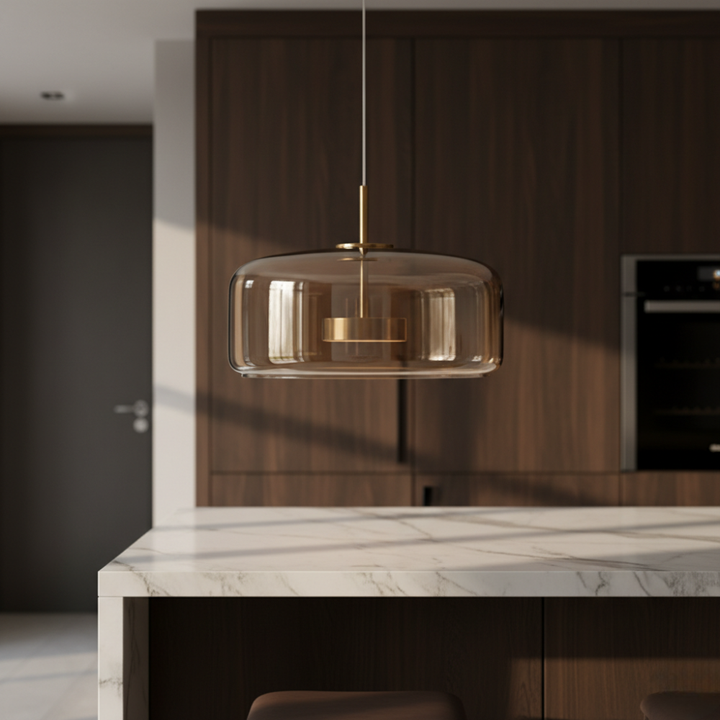 Decoración de hogar: lámpara colgante de vidrio nórdico, iluminación LED ajustable para un toque moderno.