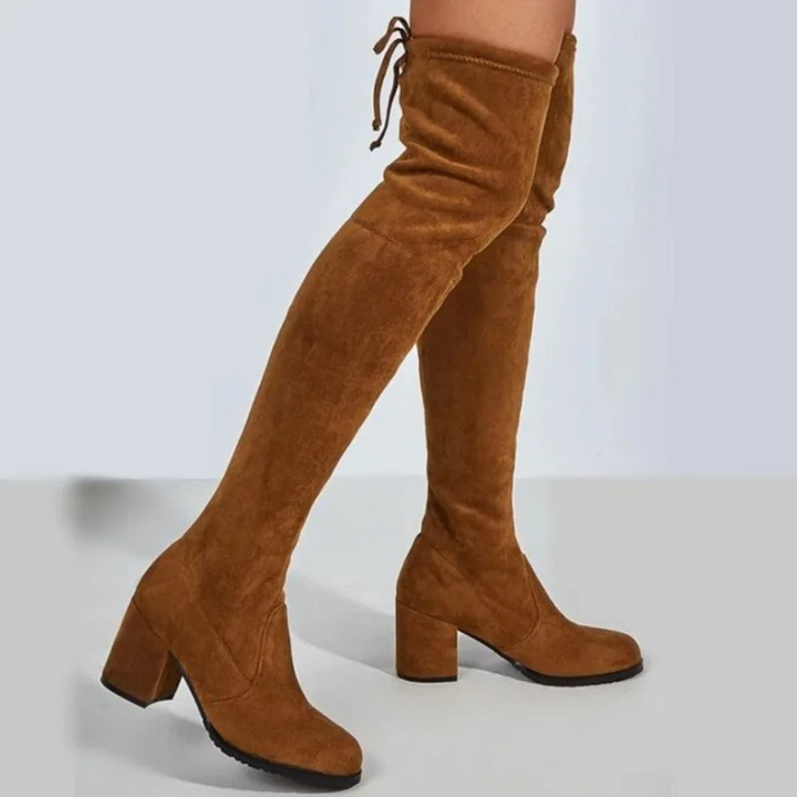 Botas tacón bloque FAYE de caña alta. Comodidad y estilo para mujer, ideales para la moda de invierno.