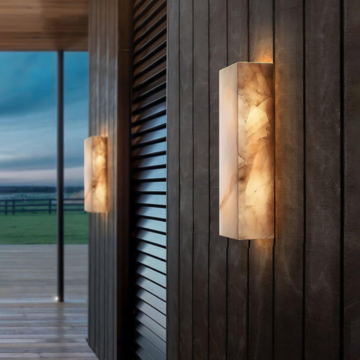 Montaje en pared: Lámpara LED exterior moderna. Diseño contemporáneo, resistente para iluminación de patio.